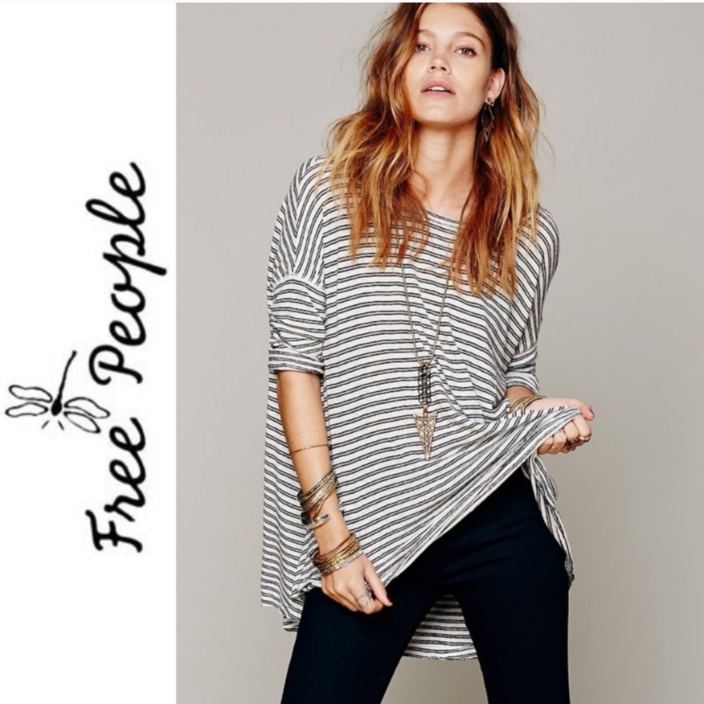 We The Free Oversized 3/4 Sleeve Split Bottom Top. Size Medium. EUC - Picture 10 of 10
